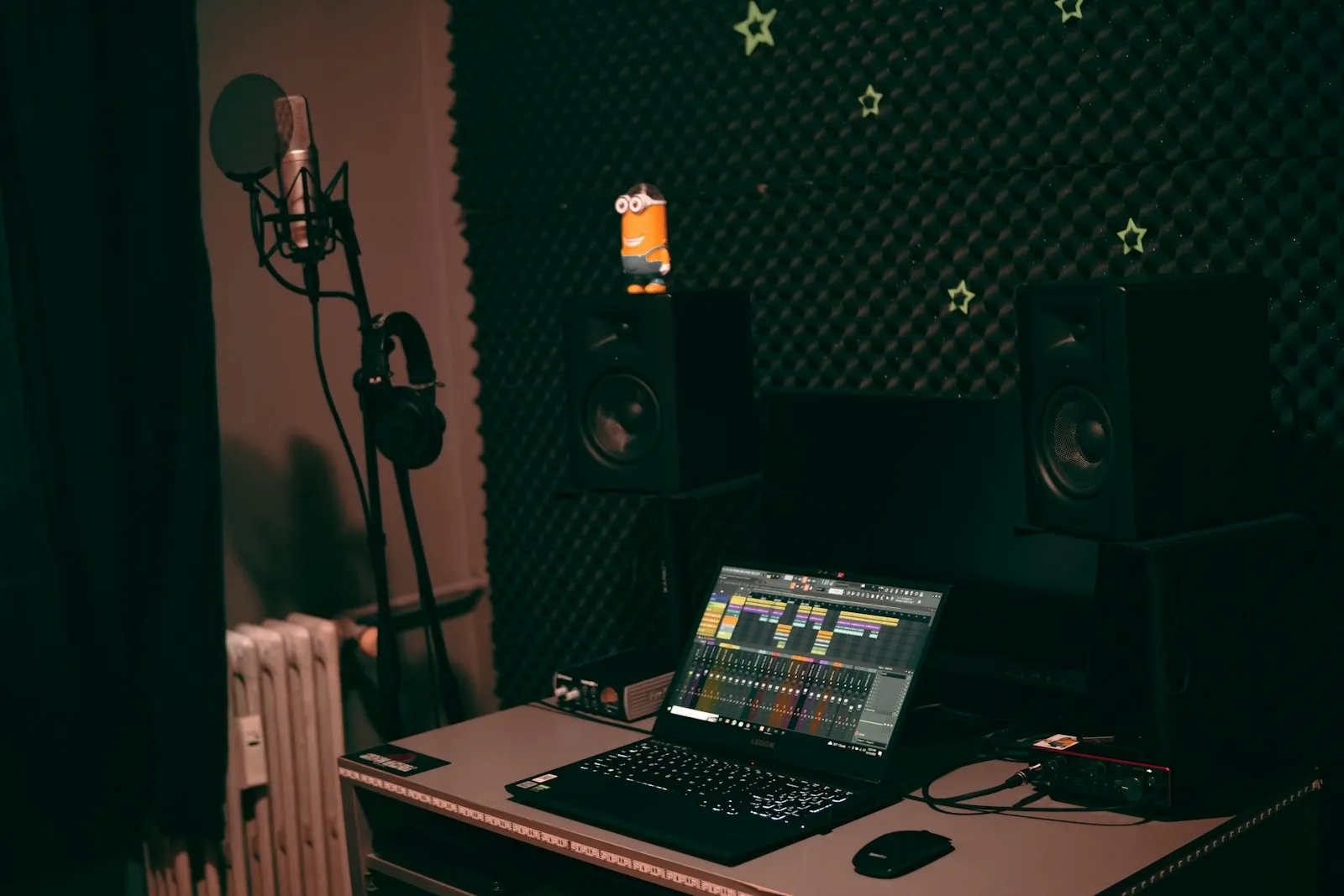 Home studio beat maker — Đà Nẵng